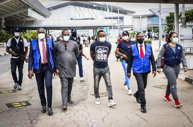 Nigerian arrested email spammers Nigerian arrested email spammers